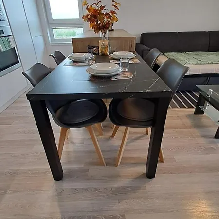 Spacious In Lejlighed *
