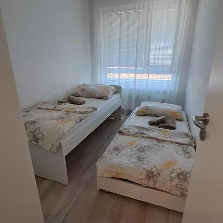 Spacious In Apartment Trnava